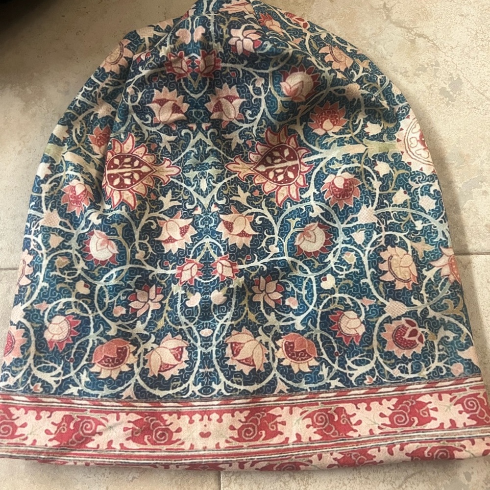 NWOT Women’s bohemian beanie